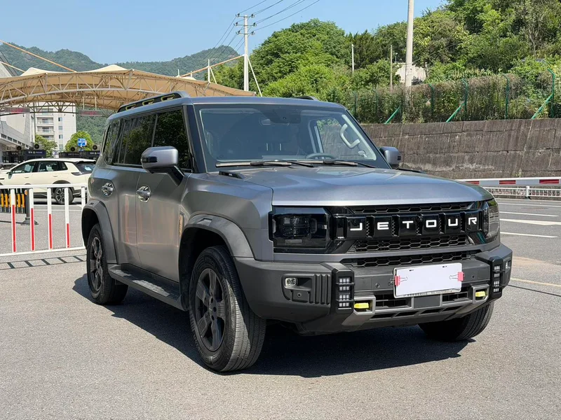 Jetour T2 2023 1.5TD Two-wheel drive Discover PRO exterior photo 3