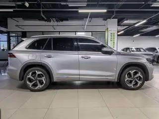 Geely Monjaro 2024 2.0TD Version de cloud automatique à deux roues motrices de Gaogong extérieur photo 4 Geely Monjaro 2024 2.0TD Version de cloud automatique à deux roues motrices de Gaogong extérieur photo 4