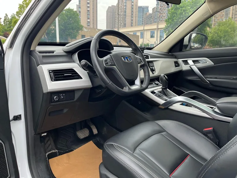Geely Boyue 2018 Versión deportiva 1.8TD Tipo Zhizun con tracción automática en dos ruedas exterior foto 4