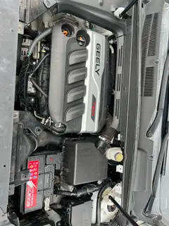 Geely Boyue 2018 Versión deportiva 1.8TD Tipo Zhizun con tracción automática en dos ruedas interior foto 12