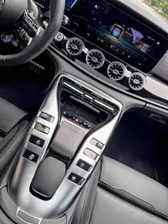 Mercedes-Benz AMG GT 2023 AMG GT 50 Voiture de sport à quatre portes intérieur photo 11