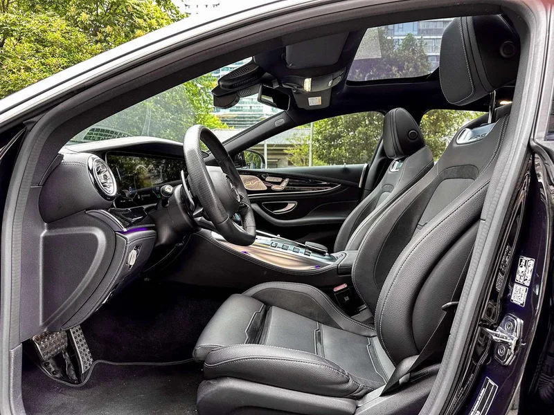 Mercedes-Benz AMG GT 2023 AMG GT 50 Voiture de sport à quatre portes intérieur photo 13