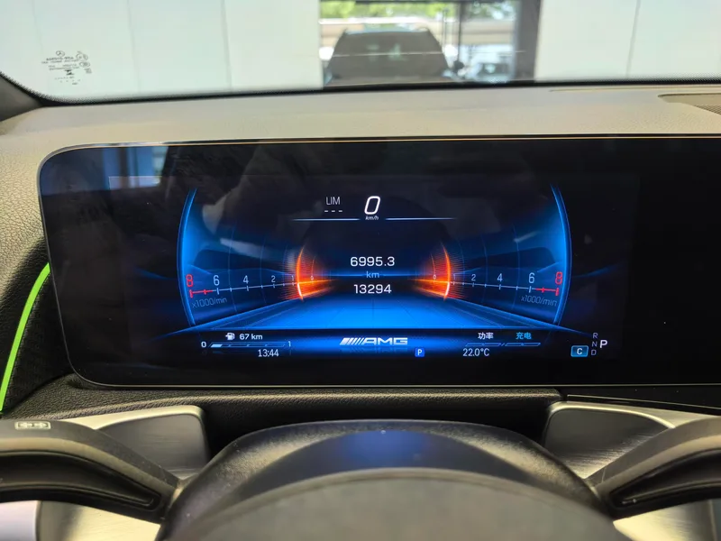 Mercedes-Benz GLB AMG 2024 AMG GLB 35 4MATIC interior photo 14