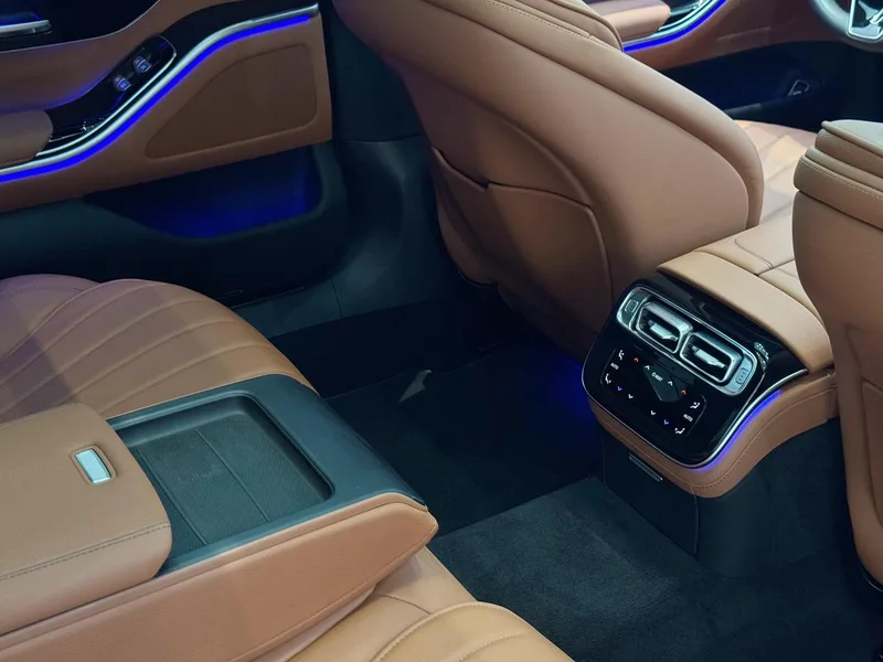 Mercedes-Benz S-Class 2023 S 400 L Business Type interior photo 15