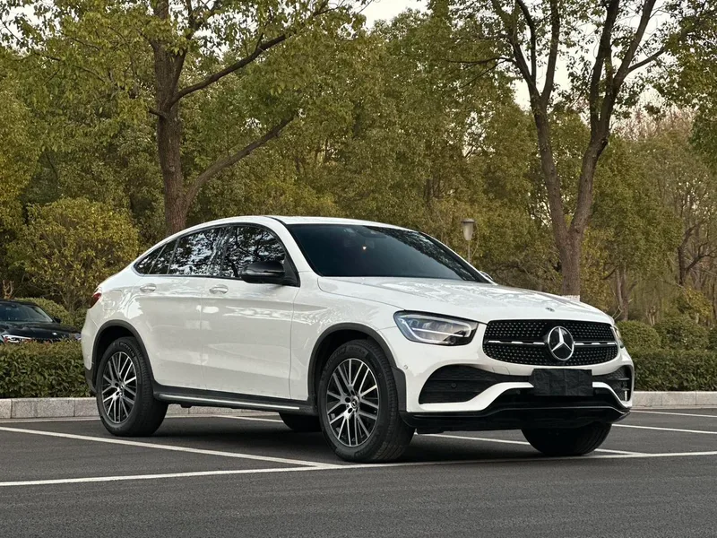 Mercedes-Benz GLC Coupe 2023 GLC 300 4MATIC coupe SUV exterior photo 2 Mercedes-Benz GLC Coupe 2023 GLC 300 4MATIC coupe SUV exterior photo 2