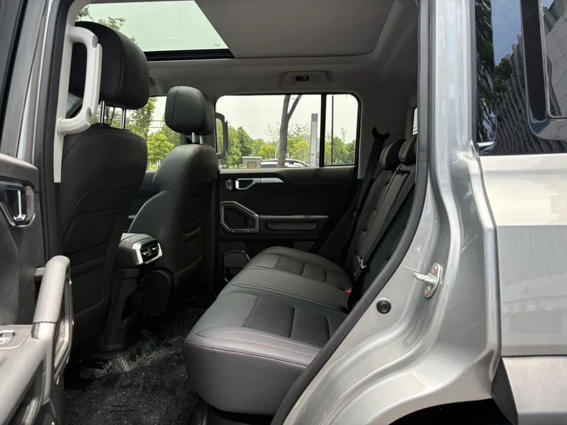 Jetour T2 2024 2.0TD Four-wheel drive Time travel PRO Entertainment Edition exterior photo 5