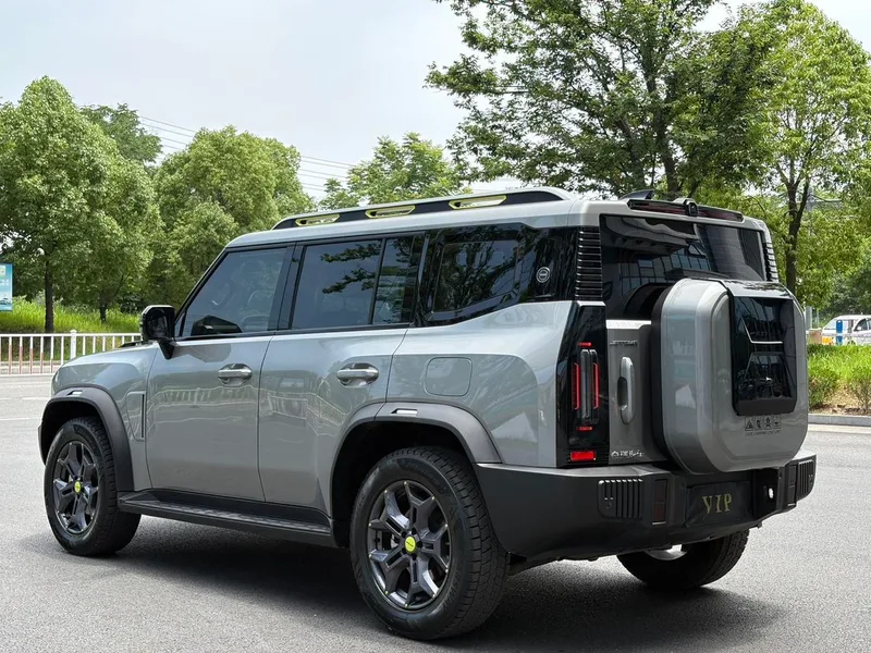 Jetour T2 2024 2.0TD Four-wheel drive Time travel PRO Entertainment Edition interior photo 7