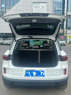 Geely ICON 2025 1.5TD Edición Linglong Jinxi interior foto 6 Geely ICON 2025 1.5TD Edición Linglong Jinxi interior foto 6