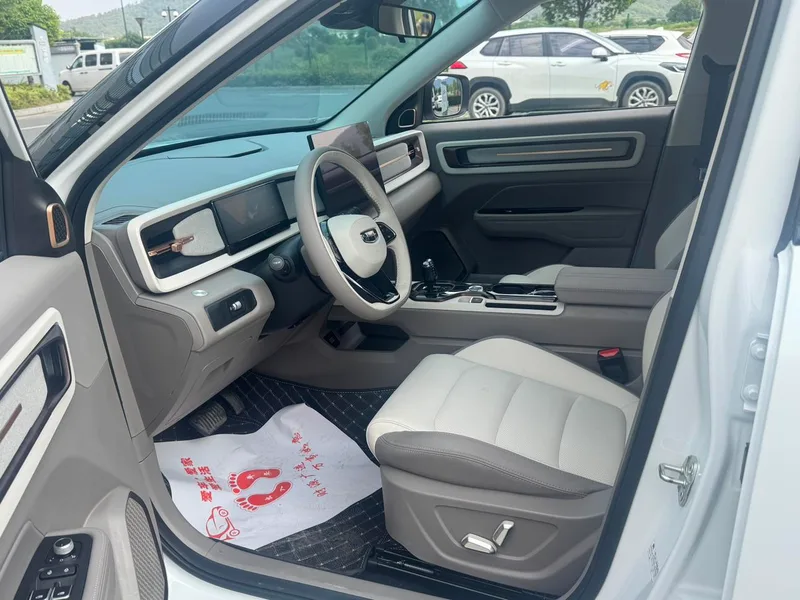 Geely ICON 2025 1.5TD Edición Linglong Jinxi interior foto 7 Geely ICON 2025 1.5TD Edición Linglong Jinxi interior foto 7