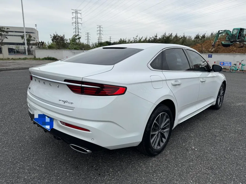 Geely Preface 2021 2.0T Luxury type interior photo 6 Geely Preface 2021 2.0T Luxury type interior photo 6