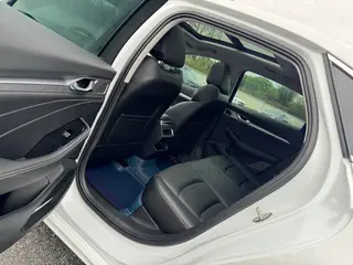 Geely Preface 2021 2.0T Luxury type interior photo 8 Geely Preface 2021 2.0T Luxury type interior photo 8