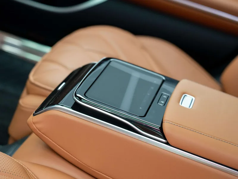 Mercedes-Benz Mercedes-Maybach S-Class 2024 S 480 4MATIC interior foto 13 Mercedes-Benz Mercedes-Maybach S-Class 2024 S 480 4MATIC interior foto 13