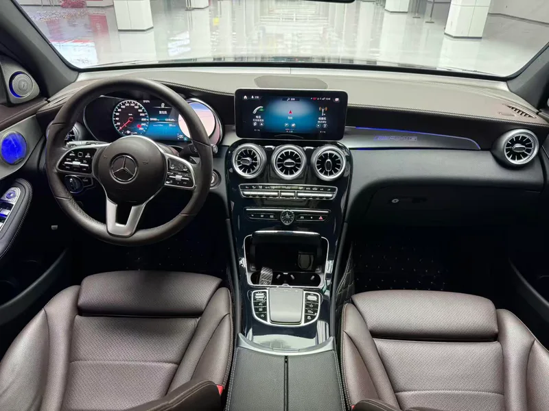 Mercedes-Benz GLC 2022 Mise à jour GLC 260 L 4MATIC Type dynamique intérieur photo 15 Mercedes-Benz GLC 2022 Mise à jour GLC 260 L 4MATIC Type dynamique intérieur photo 15