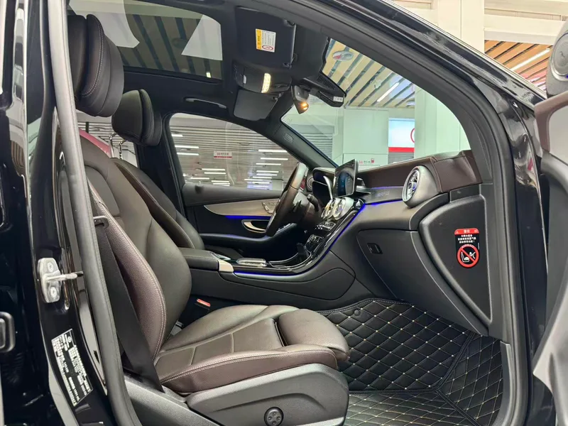 Mercedes-Benz GLC 2022 Mise à jour GLC 260 L 4MATIC Type dynamique intérieur photo 17 Mercedes-Benz GLC 2022 Mise à jour GLC 260 L 4MATIC Type dynamique intérieur photo 17