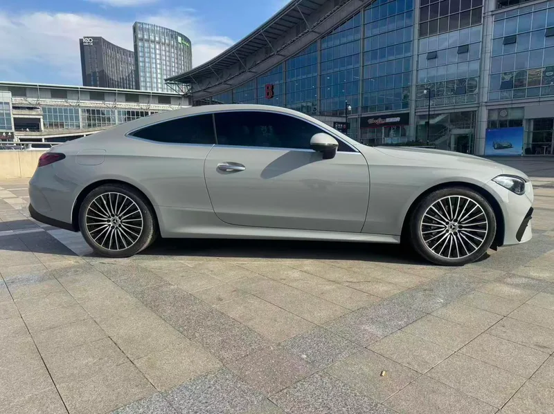 Mercedes-Benz CLE 2025 CLE 260 Coupé extérieur photo 3 Mercedes-Benz CLE 2025 CLE 260 Coupé extérieur photo 3