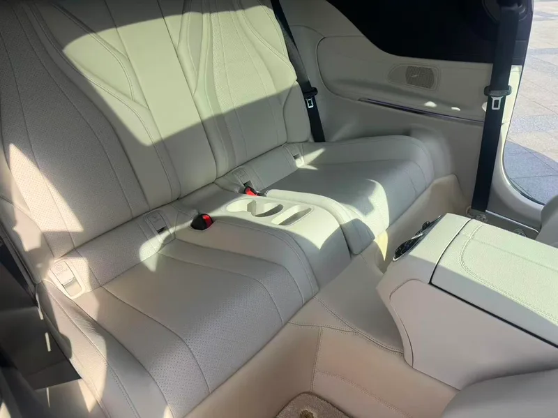 Mercedes-Benz CLE 2025 CLE 260 Coupé intérieur photo 15 Mercedes-Benz CLE 2025 CLE 260 Coupé intérieur photo 15