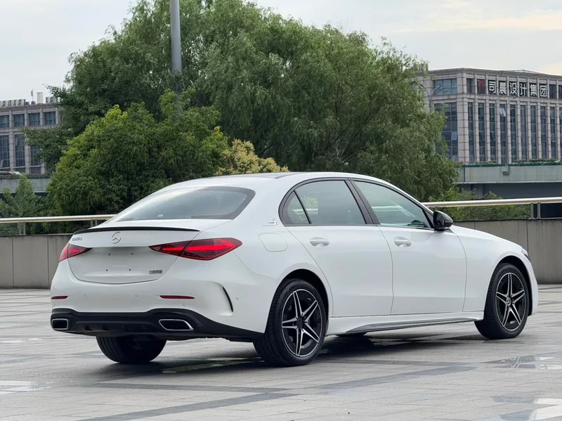 Mercedes-Benz C-Class 2025 C 260 L Hao Night Sports Edition exterior photo 6