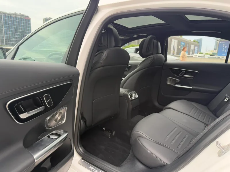 Mercedes-Benz C-Class 2025 C 260 L Hao Night Sports Edition interior photo 18