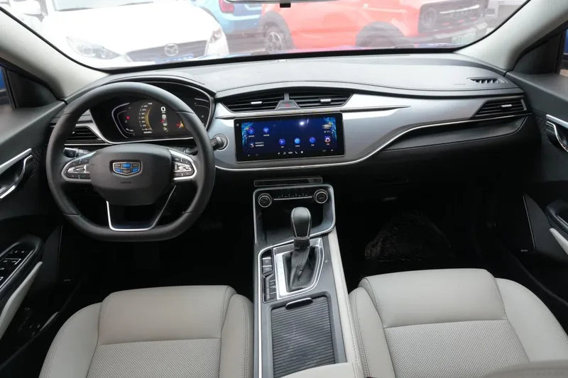 Geely Binrui 2018 14T CVT Versión Binzhi exterior foto 5 Geely Binrui 2018 14T CVT Versión Binzhi exterior foto 5