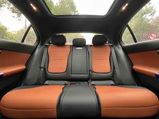 Mercedes-Benz C-Class 2023 Restyling C 260 L Sports version interior photo 13 Mercedes-Benz C-Class 2023 Restyling C 260 L Sports version interior photo 13