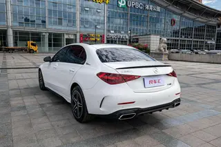 Mercedes-Benz C-Class 2024 C 260 L Хао Ночная спортивная версия интерьер фото 7 Mercedes-Benz C-Class 2024 C 260 L Хао Ночная спортивная версия интерьер фото 7