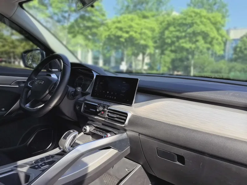 Geely Coolray 2019 260T DCT knight Country VI interior photo 7 Geely Coolray 2019 260T DCT knight Country VI interior photo 7