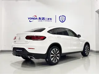 Mercedes-Benz GLC Coupe 2021 GLC 260 4MATIC Coupé SUV extérieur photo 4