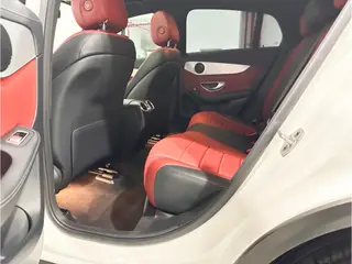 Mercedes-Benz GLC Coupe 2021 GLC 260 4MATIC Coupé SUV intérieur photo 13