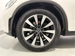 Mercedes-Benz GLC Coupe 2021 GLC 260 4MATIC Coupé SUV intérieur photo 14