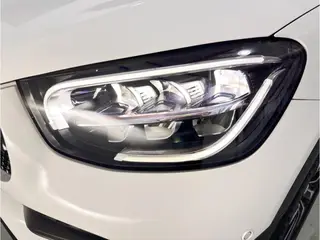 Mercedes-Benz GLC Coupe 2021 GLC 260 4MATIC Coupé SUV intérieur photo 15