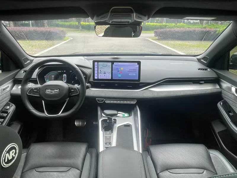 Geely Preface 2023 2.0T Only this turquoise version exterior photo 5
