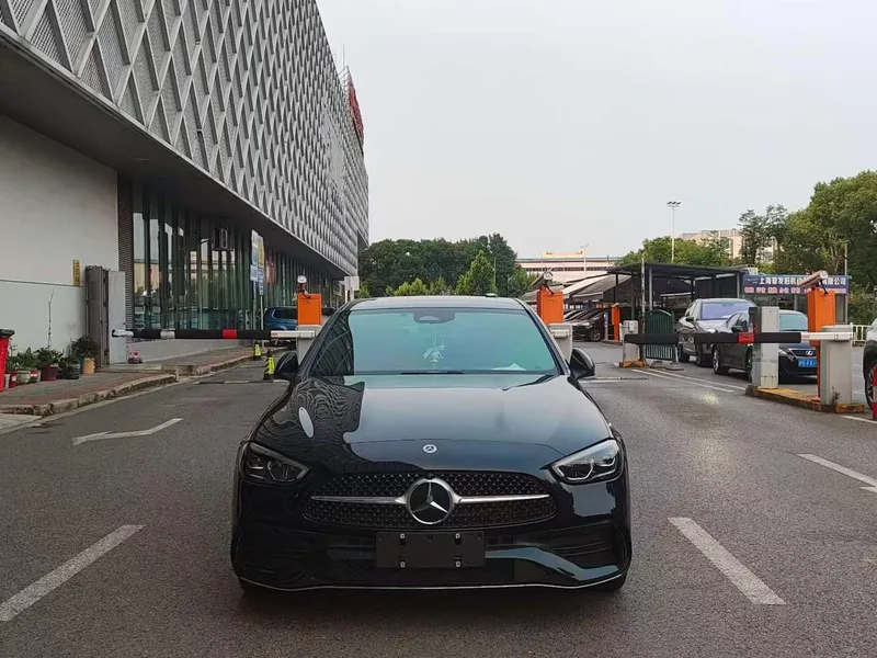 Mercedes-Benz C-Class 2023 C 260 L Sports version exterior photo 4