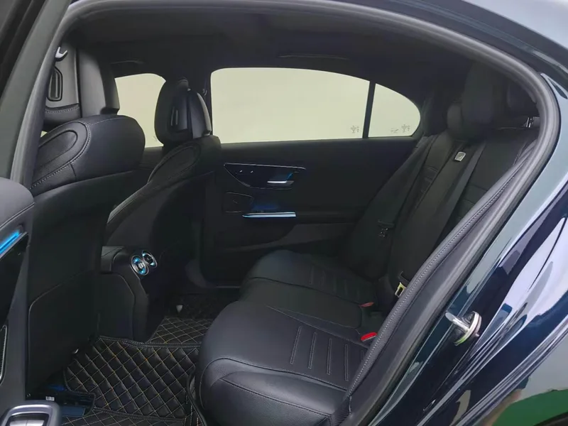 Mercedes-Benz C-Class 2023 C 260 L Sports version interior photo 11