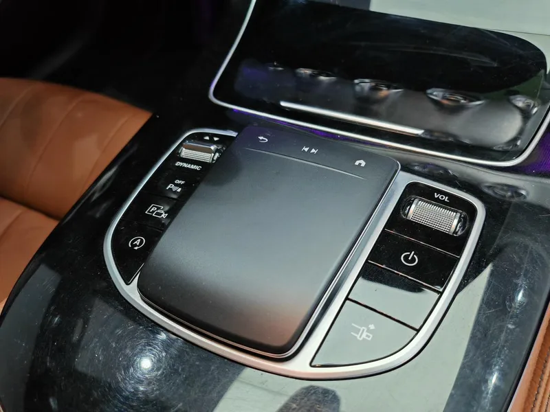 Mercedes-Benz E-Class (Imported) 2021 E 260 Coupe interior photo 15