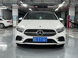 Mercedes-Benz A-Class 2021 A 200 L Sports Sedan Dynamic Edition exterior photo 3