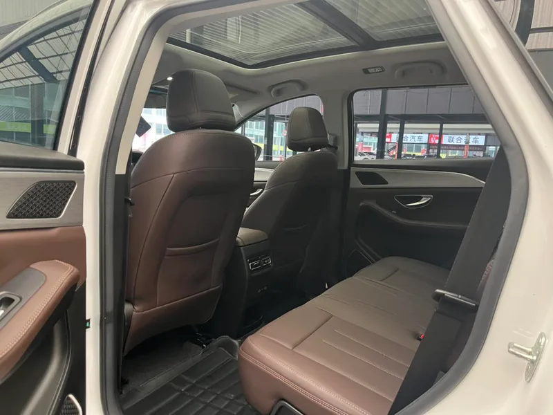 Jetour X90 PLUS 2023 1.6TD DCT Single-level floor interior photo 11 Jetour X90 PLUS 2023 1.6TD DCT Single-level floor interior photo 11