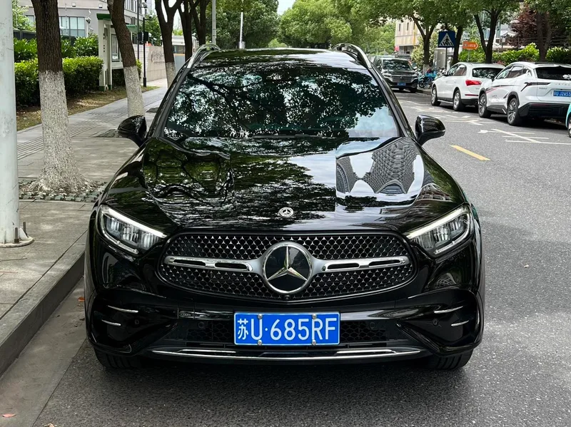 Mercedes-Benz GLC 2024 GLC 300 L 4MATIC Dynamic 5 seat exterior photo 2 Mercedes-Benz GLC 2024 GLC 300 L 4MATIC Dynamic 5 seat exterior photo 2