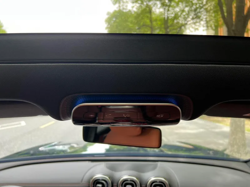 Mercedes-Benz GLC 2024 GLC 300 L 4MATIC Dynamic 5 seat interior photo 20 Mercedes-Benz GLC 2024 GLC 300 L 4MATIC Dynamic 5 seat interior photo 20