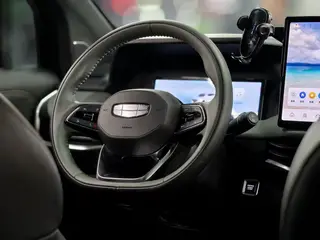 Geely Okavango L 2024 2.0TD DCT Acabado premium interior foto 9 Geely Okavango L 2024 2.0TD DCT Acabado premium interior foto 9