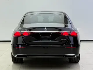 Mercedes-Benz E-Class 2024 E 300 L Fashionable Passenger car interior photo 17 Mercedes-Benz E-Class 2024 E 300 L Fashionable Passenger car interior photo 17