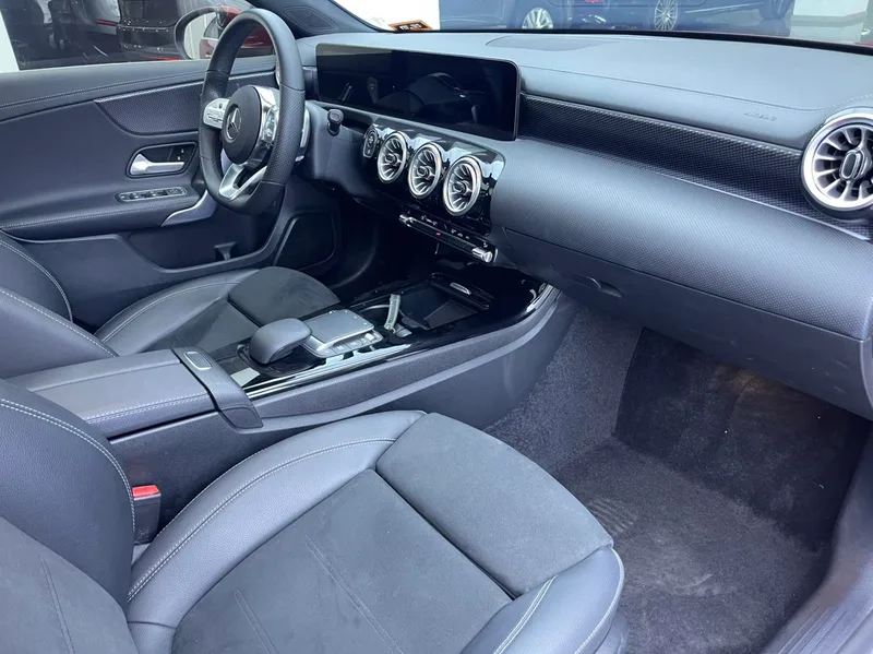 Mercedes-Benz A-Class 2021 A 200 L Sport Sedan Fashion Edition interior photo 10