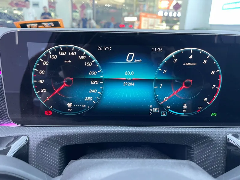 Mercedes-Benz A-Class 2021 A 200 L Sport Sedan Fashion Edition interior photo 12