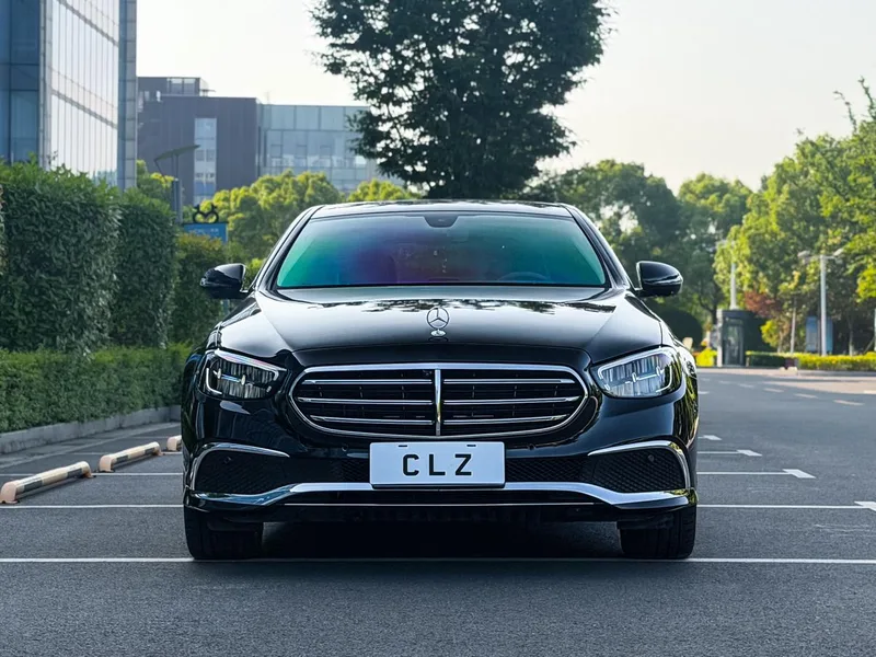 Mercedes-Benz E-Class 2023 Модификация E 300 L Люксовый Седан экстерьер фото 2
