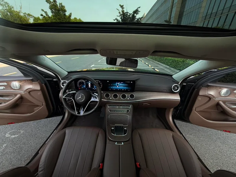 Mercedes-Benz E-Class 2023 Модификация E 300 L Люксовый Седан интерьер фото 12