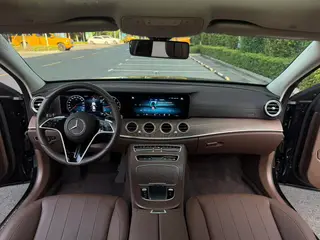 Mercedes-Benz E-Class 2023 Модификация E 300 L Люксовый Седан интерьер фото 13