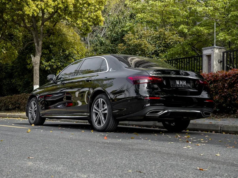 Mercedes-Benz E-Class 2021 Restyling E 260 L sports car exterior photo 5