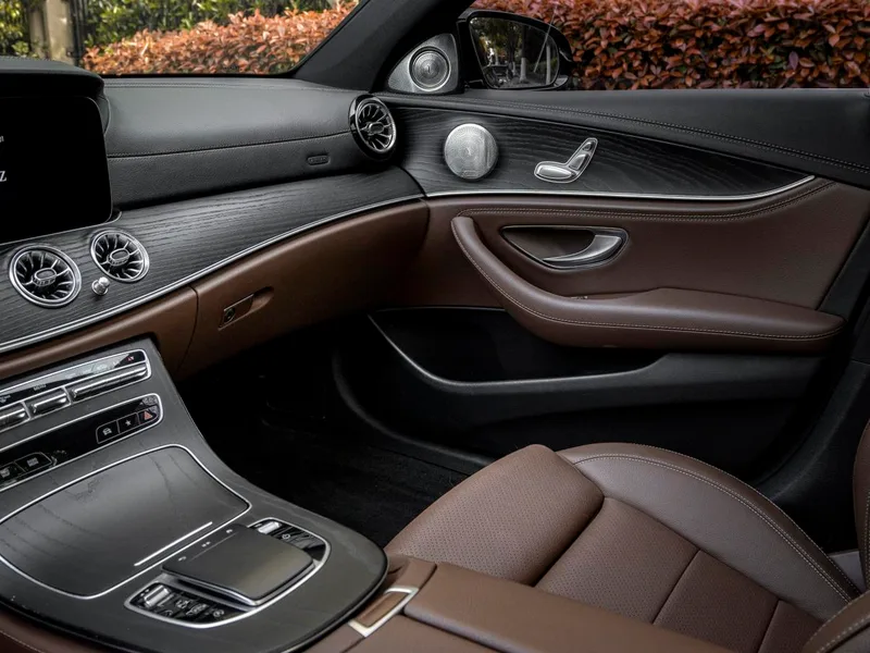 Mercedes-Benz E-Class 2021 Restyling E 260 L sports car interior photo 10