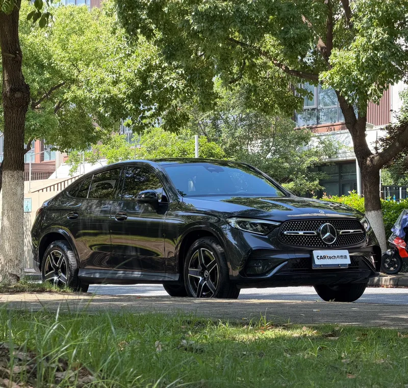 Mercedes-Benz GLC Coupe 2024 GLC 260 4MATIC coupe SUV exterior photo 3 Mercedes-Benz GLC Coupe 2024 GLC 260 4MATIC coupe SUV exterior photo 3