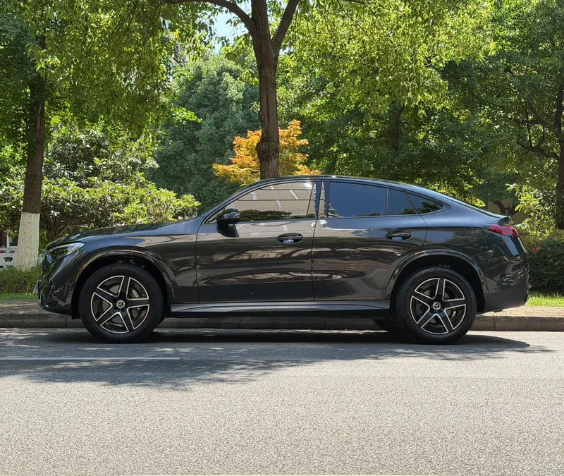 Mercedes-Benz GLC Coupe 2024 GLC 260 4MATIC coupe SUV exterior photo 7 Mercedes-Benz GLC Coupe 2024 GLC 260 4MATIC coupe SUV exterior photo 7