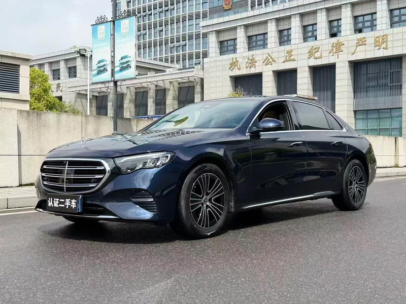Mercedes-Benz E-Class 2024 Restyling E 260 L Passenger car exterior photo 1 Mercedes-Benz E-Class 2024 Restyling E 260 L Passenger car exterior photo 1